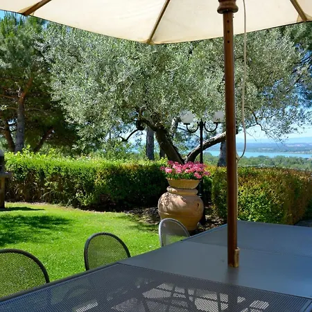 Sleeps 10 Pool Air Con Villa