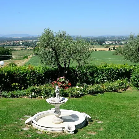 Sleeps 10 Pool Air Con